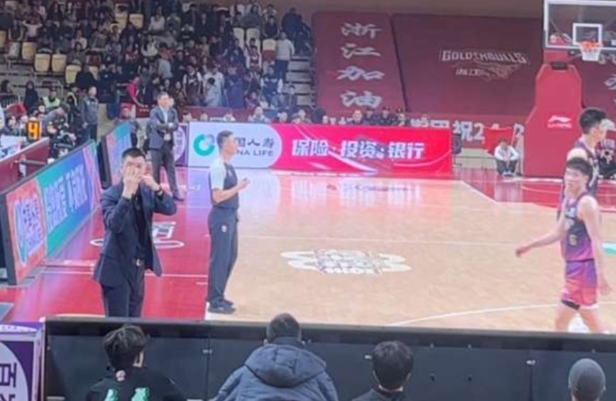 png电子官网媒体人：CBA对辽宁&浙江就“四冠手势”一事提出书面警告⚠️