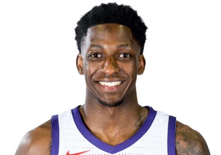 电子png游戏Scotto:黄蜂和后卫达米恩-鲍签的是一份两年的双向合同