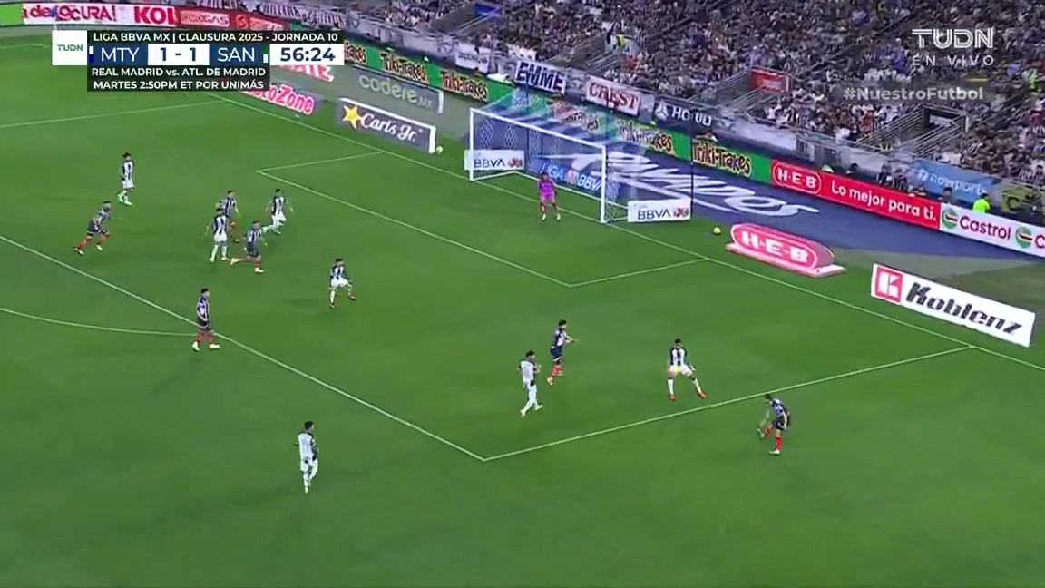 png电子平台帅炸！墨西哥联赛38岁拉莫斯飞身冲顶破门，出战第二场即进球