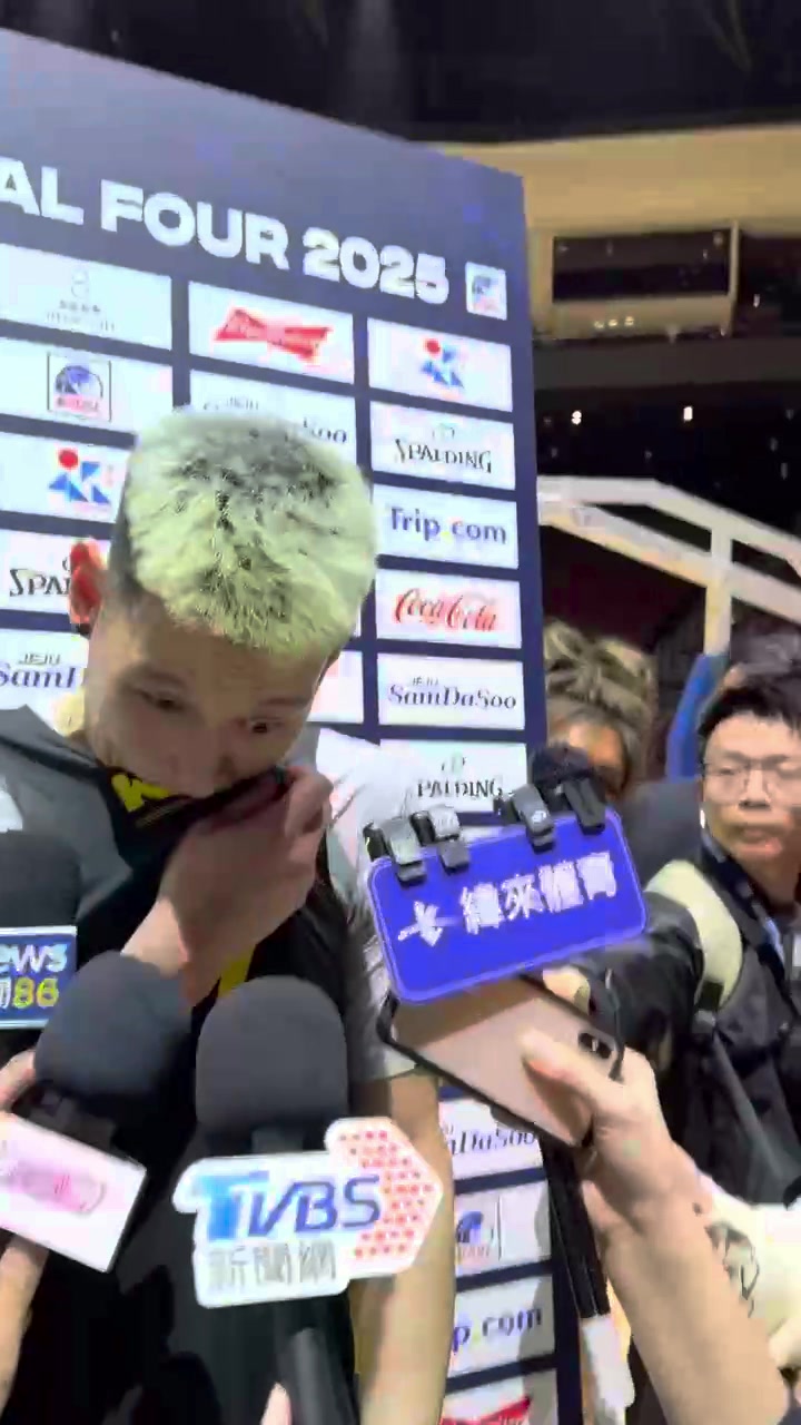 png电子平台出战东超四强赛！林书豪：一直在恢复伤病 时间很紧但明天我会打