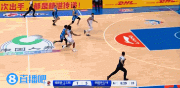 png电子网站😥球都拿不住啊！斯蒂尔开场连续出现黄油手&自己摊手懊恼