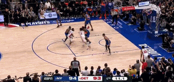 电子png游戏怒不可遏😡小哈达威最后疑似被哈特犯规 小JB冲进场追着裁判喷