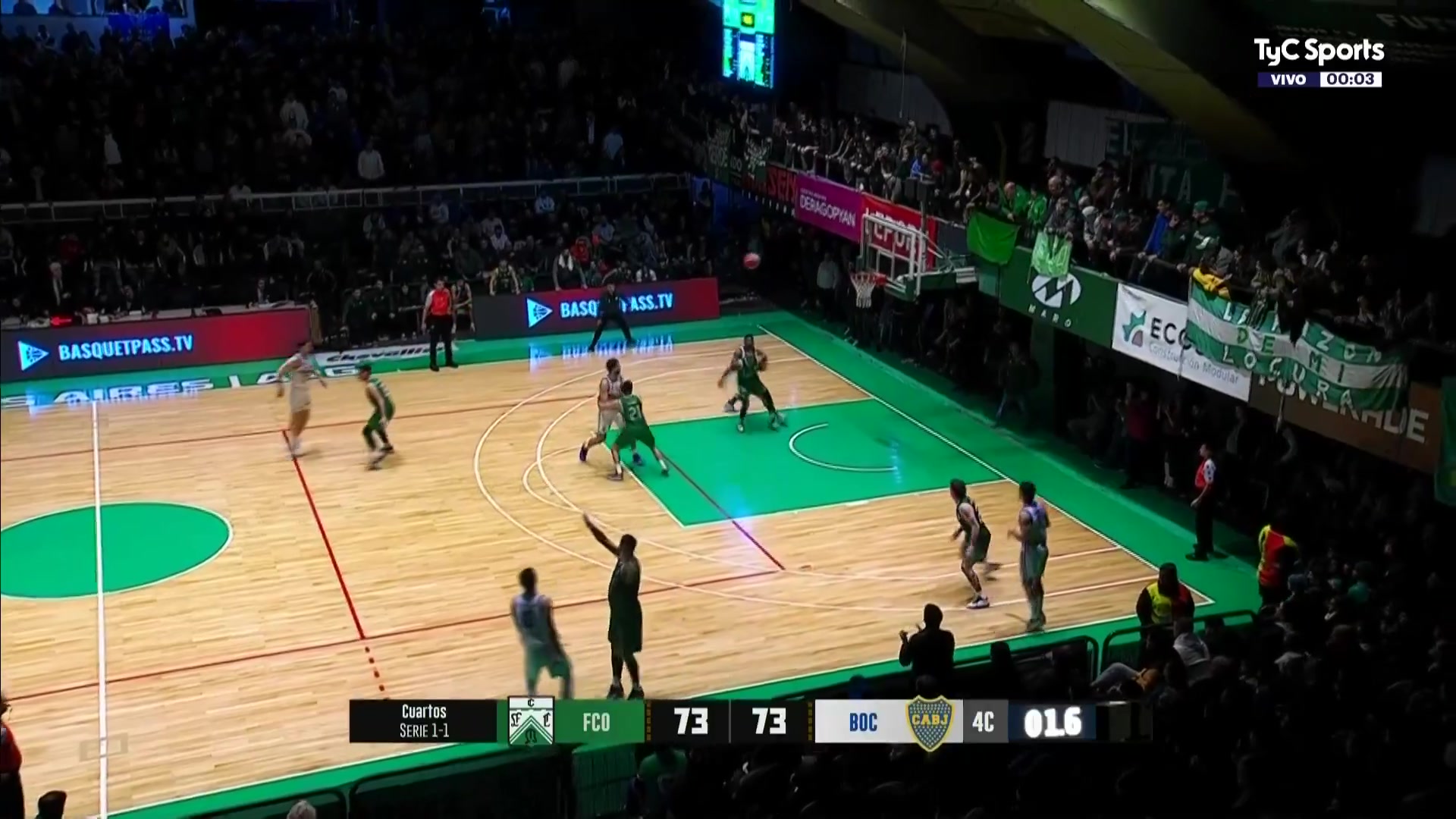 png电子平台💥超级炸裂逆天后羿式抢断三分绝杀！阿根廷季后赛惊现篮球奇迹